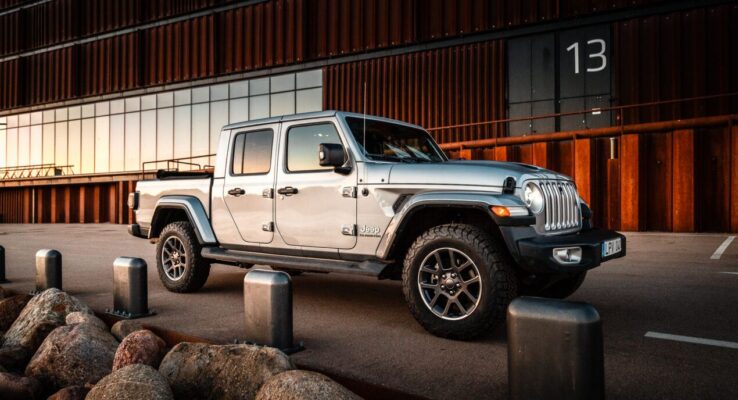Naujasis Jeep Gladiator pikapas