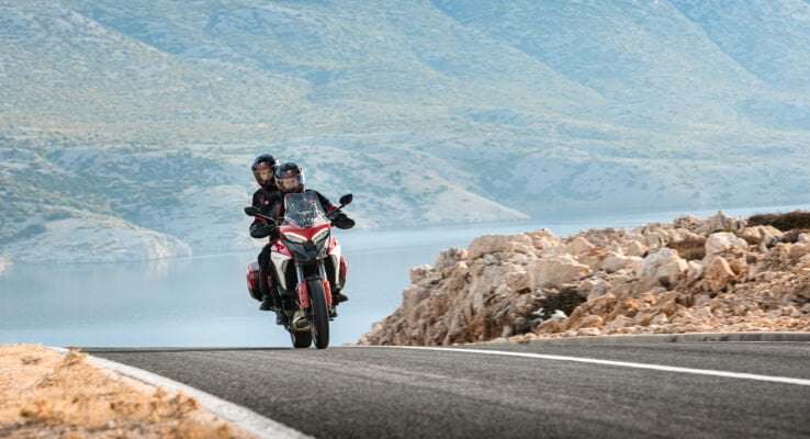 Dar daugiau itališkų transporto priemonių Lietuvoje: „Autobrava Motors“ pradeda prekybą „Ducati“ motociklais